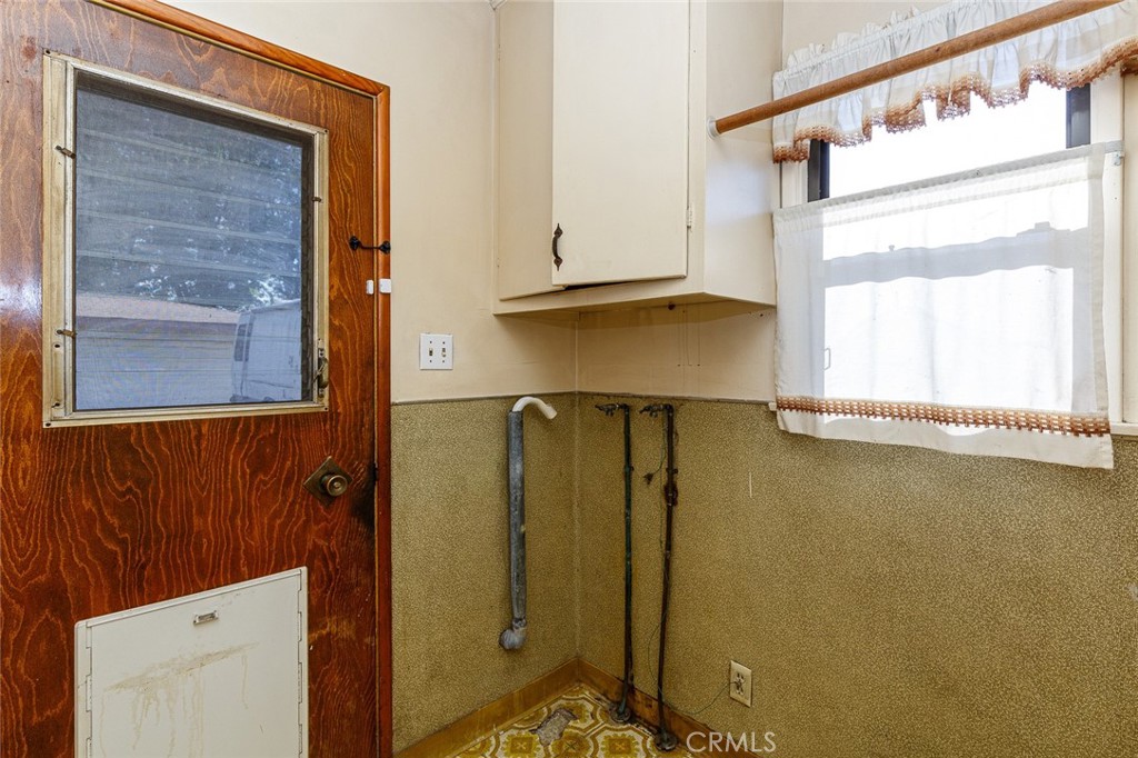 9012 Arrington Avenue