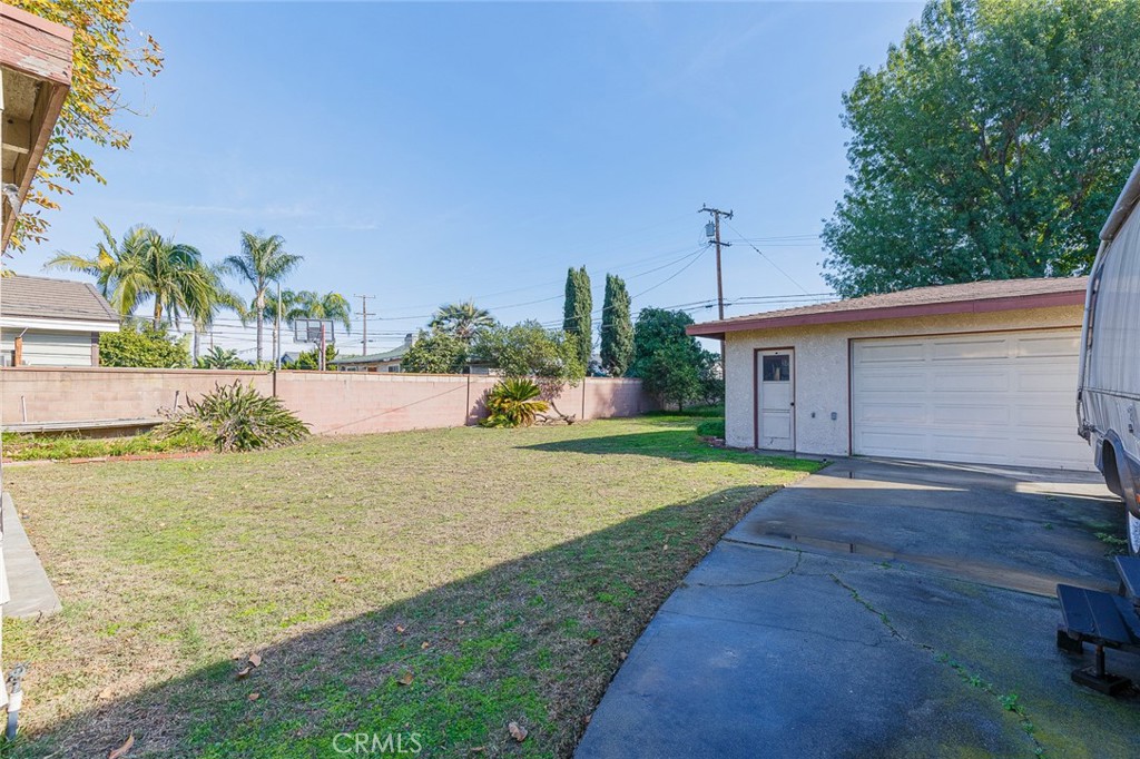 9012 Arrington Avenue