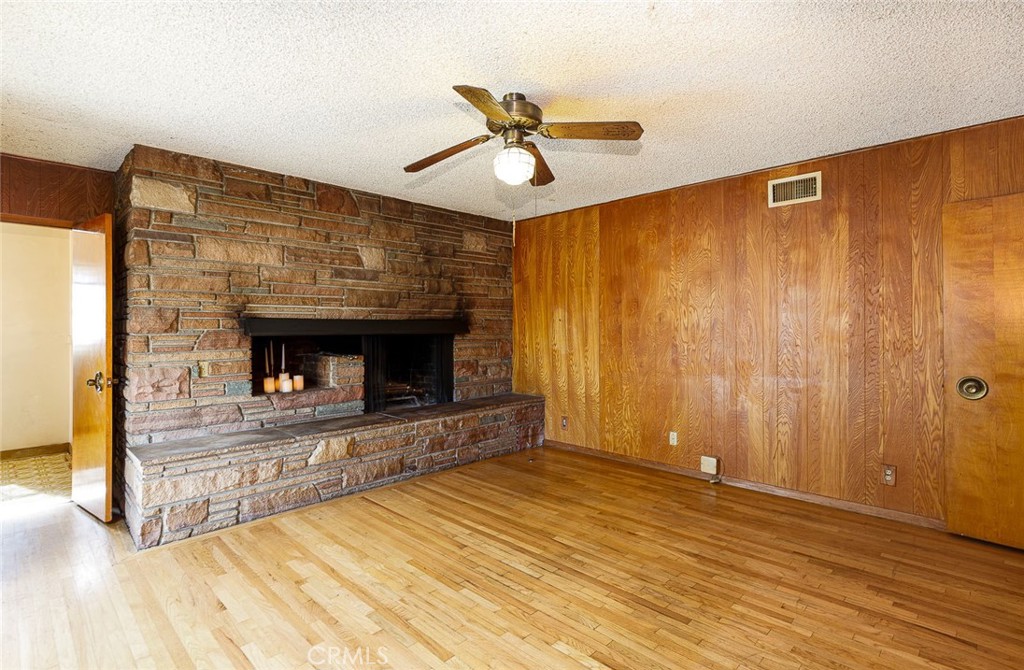 9012 Arrington Avenue