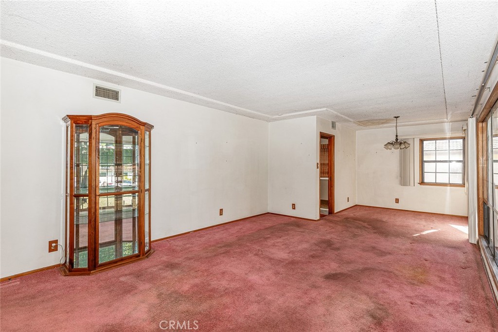 9012 Arrington Avenue