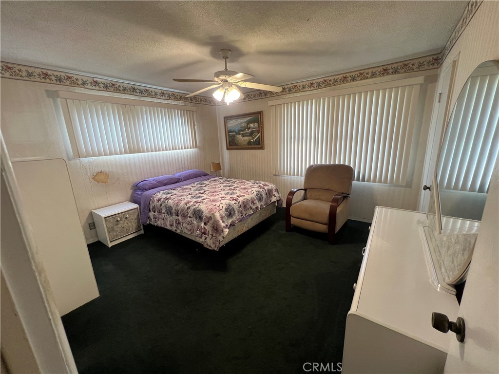 2220 E Sycamore Street