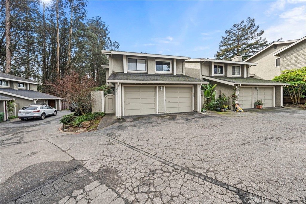 2870 Lindsay Lane