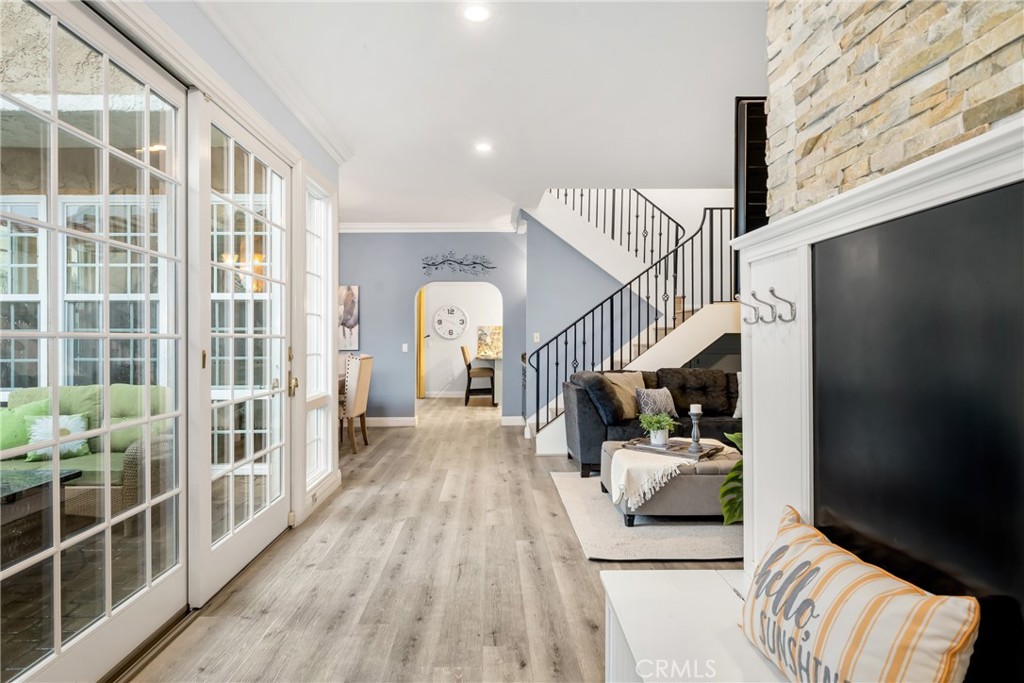 512 W Massachusetts Lane