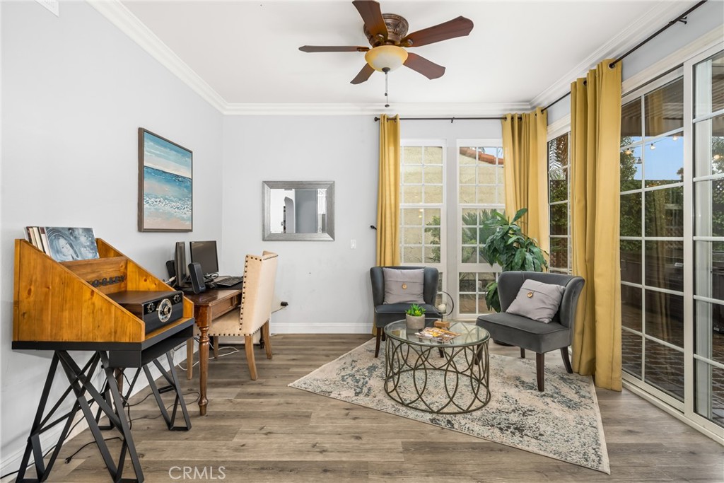 512 W Massachusetts Lane