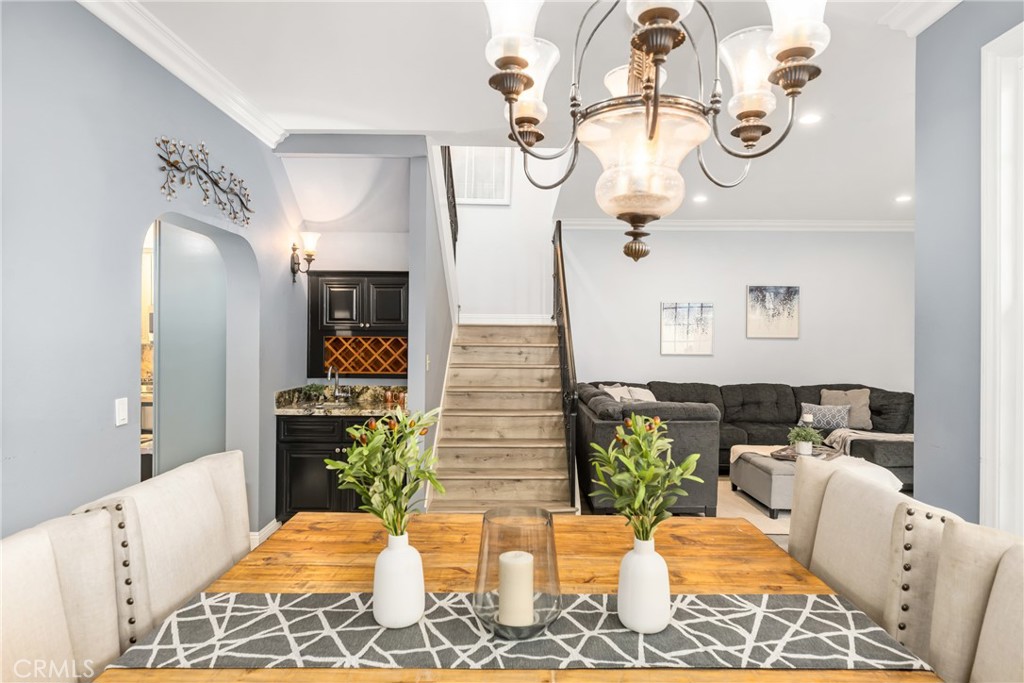 512 W Massachusetts Lane