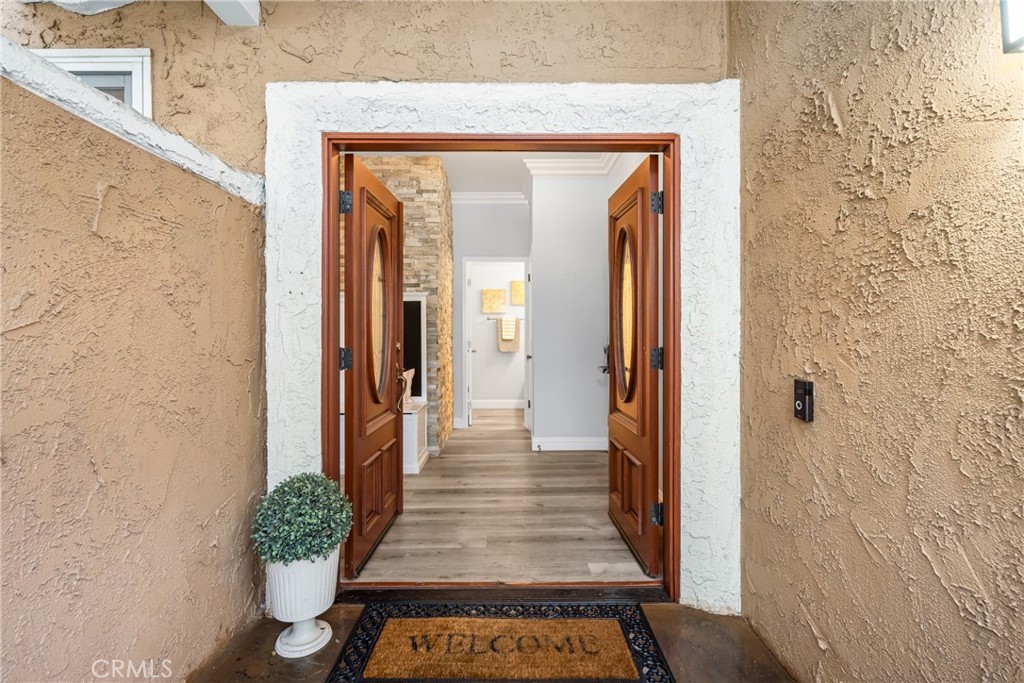 512 W Massachusetts Lane