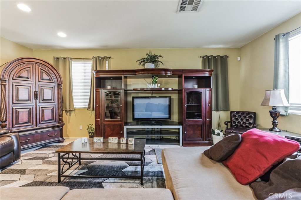 3012 W Milling Street