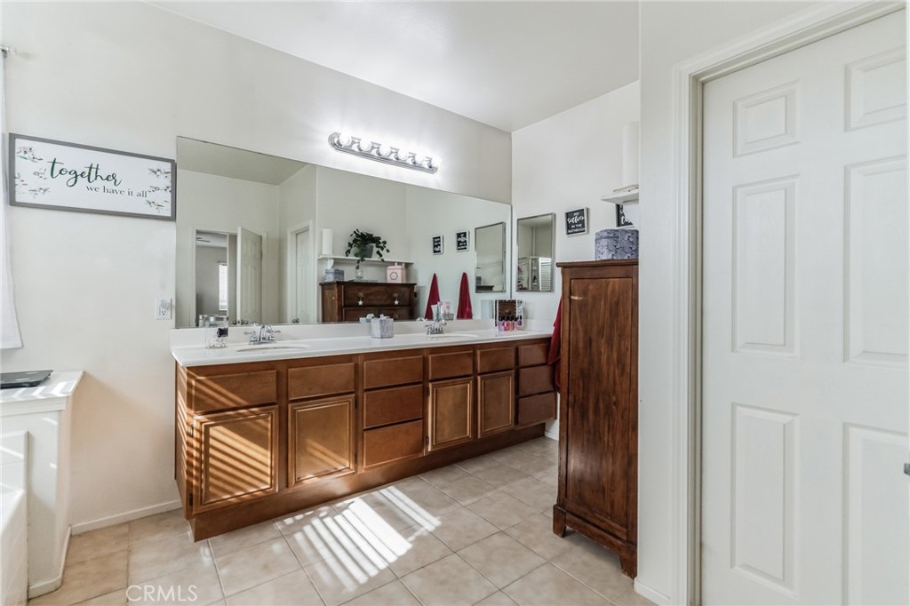 3012 W Milling Street