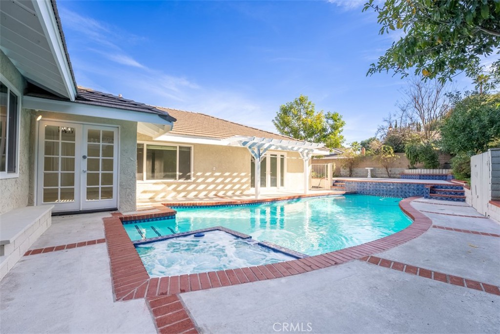 5269 E Rural Ridge Circle