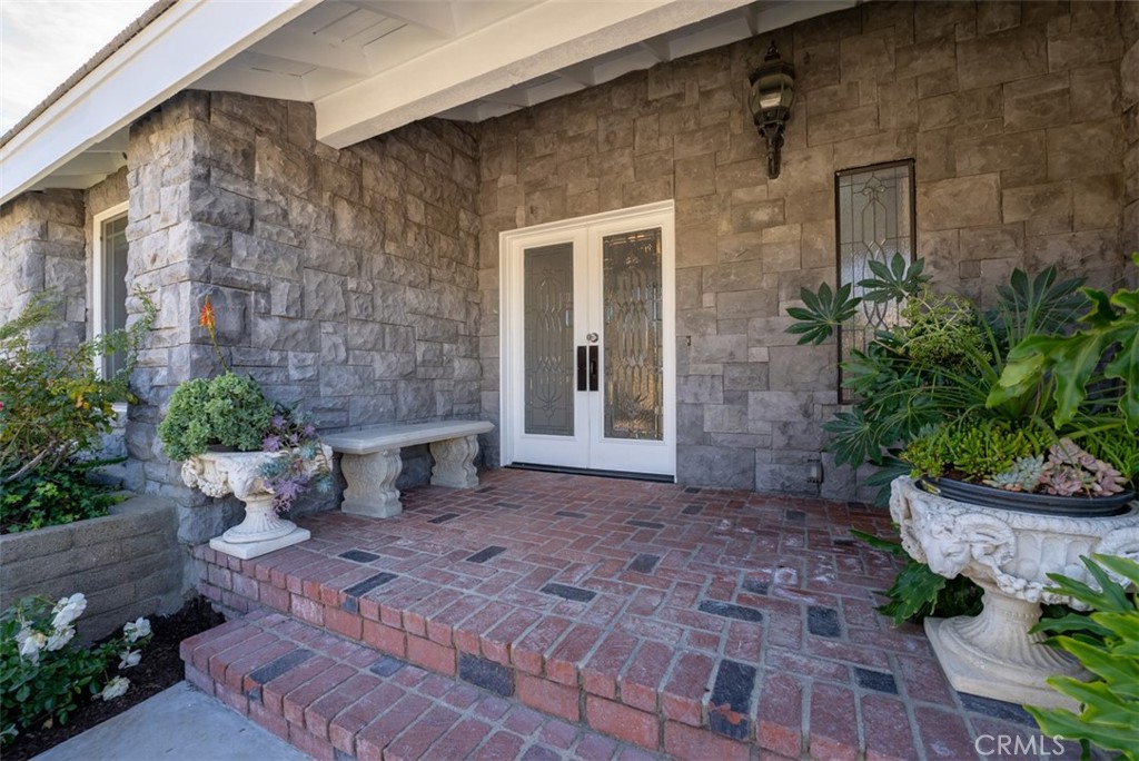 5269 E Rural Ridge Circle