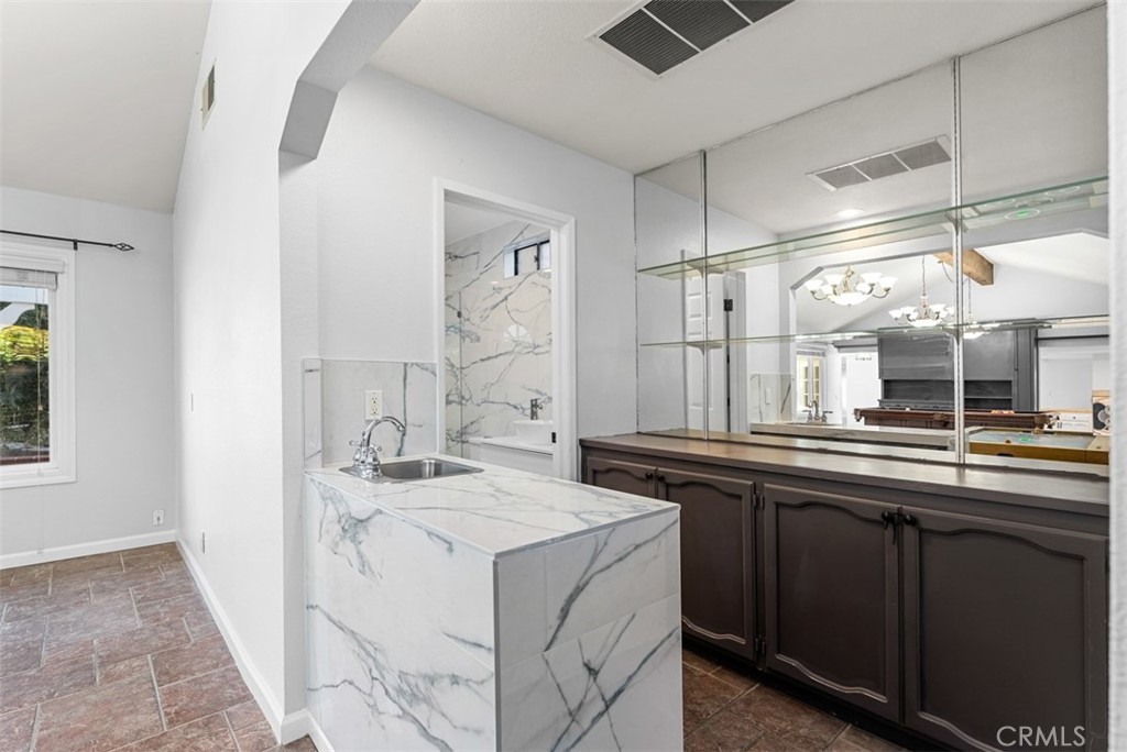 5269 E Rural Ridge Circle