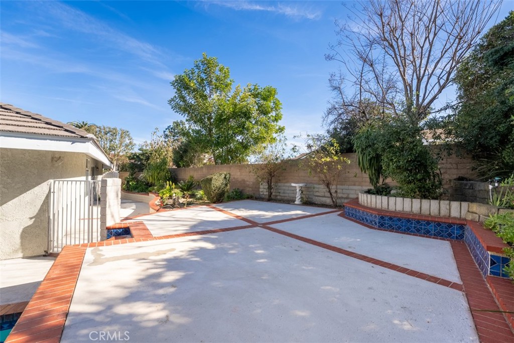 5269 E Rural Ridge Circle