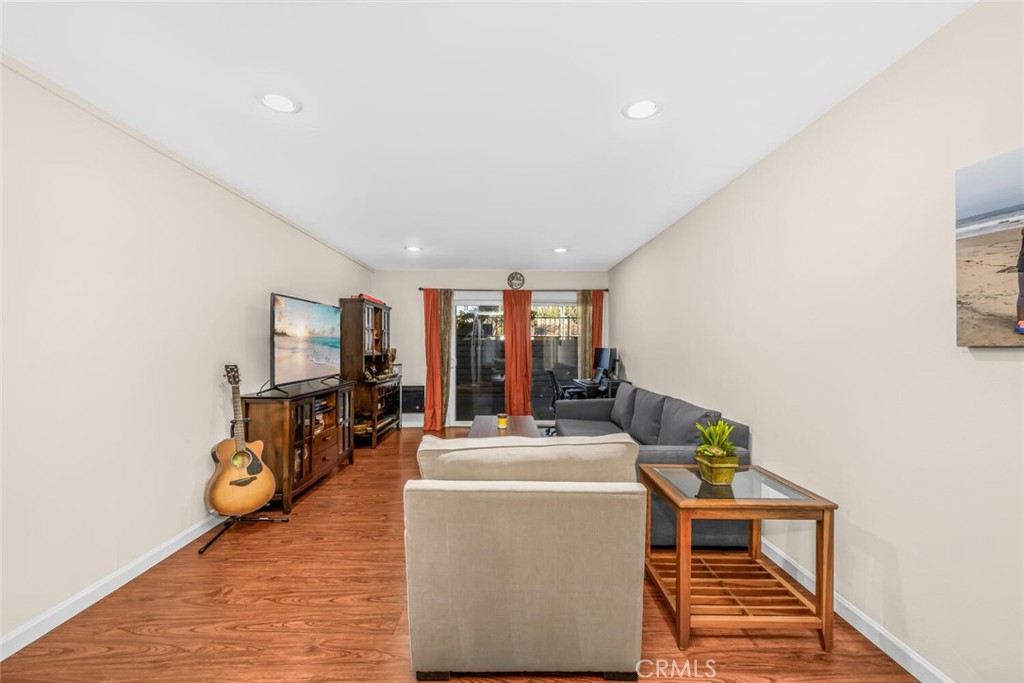 1000 W Macarthur Boulevard 42