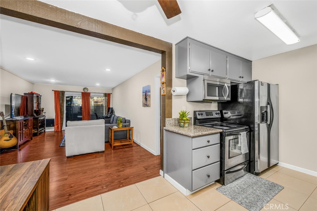 1000 W Macarthur Boulevard 42