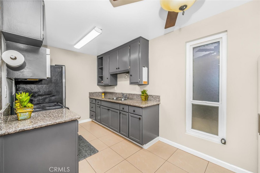 1000 W Macarthur Boulevard 42