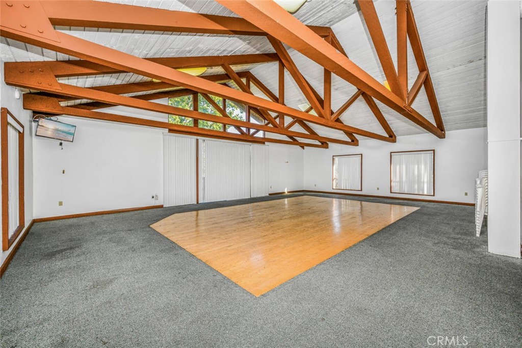 1000 W Macarthur Boulevard 42