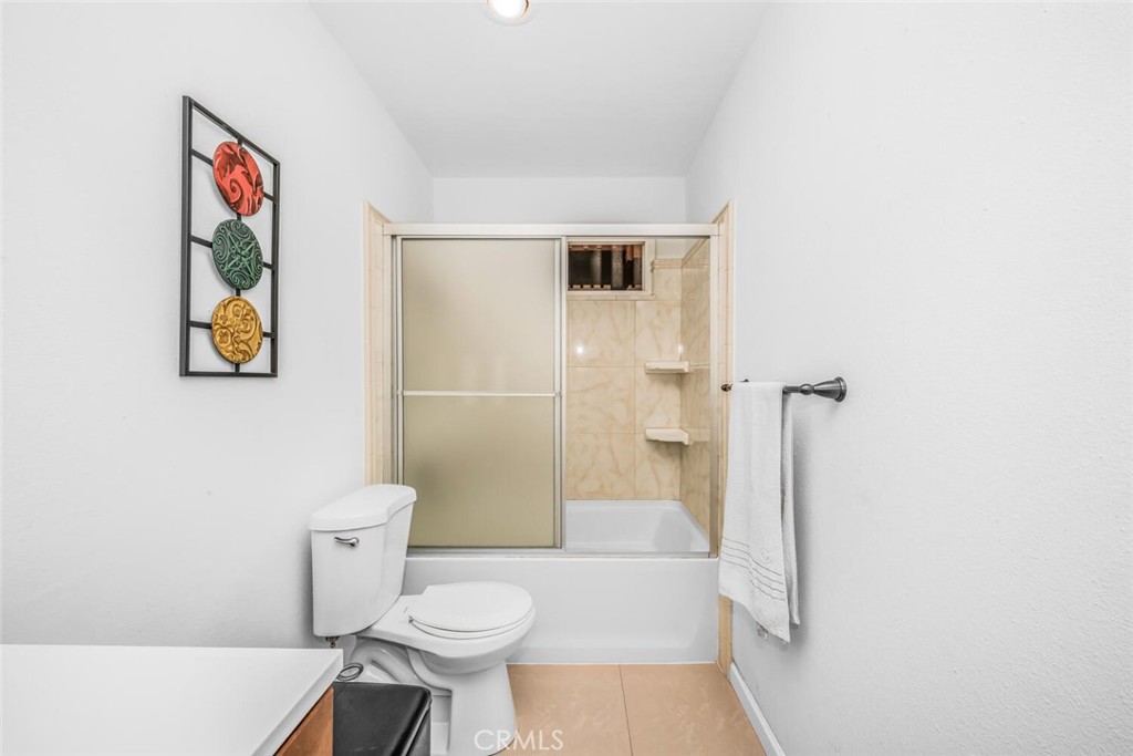 1000 W Macarthur Boulevard 42