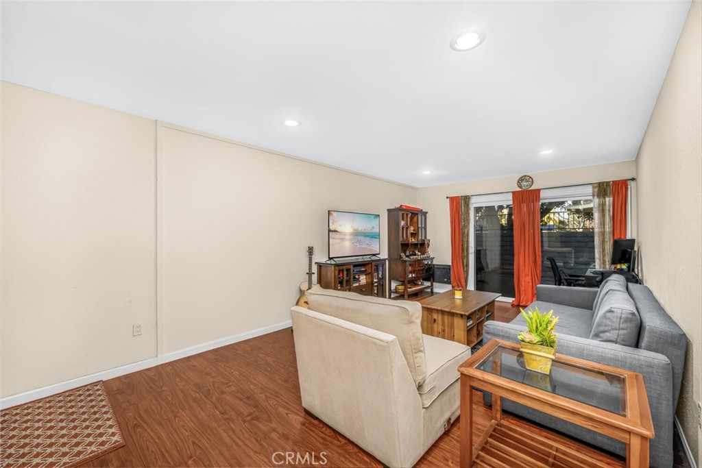 1000 W Macarthur Boulevard 42