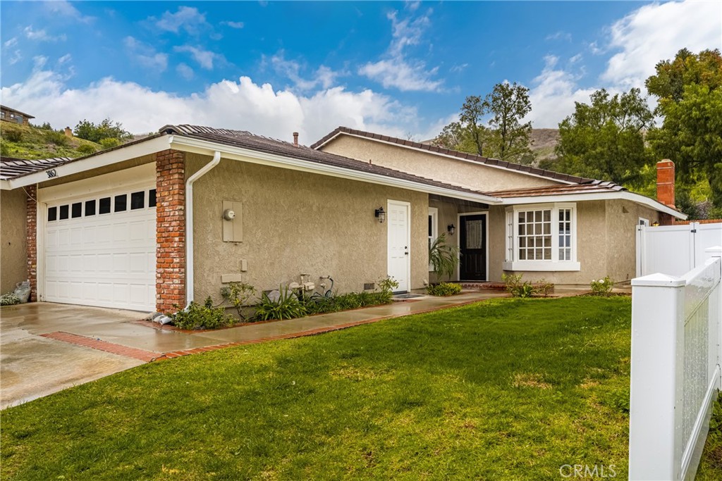 3862 Ravenswood Drive