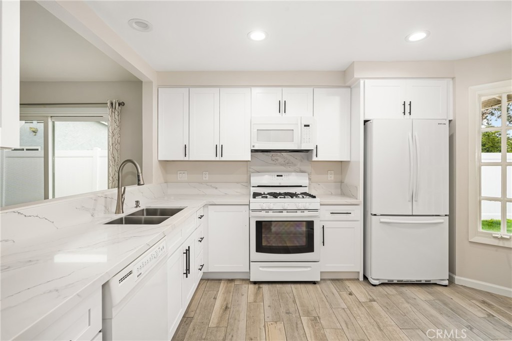 3862 Ravenswood Drive