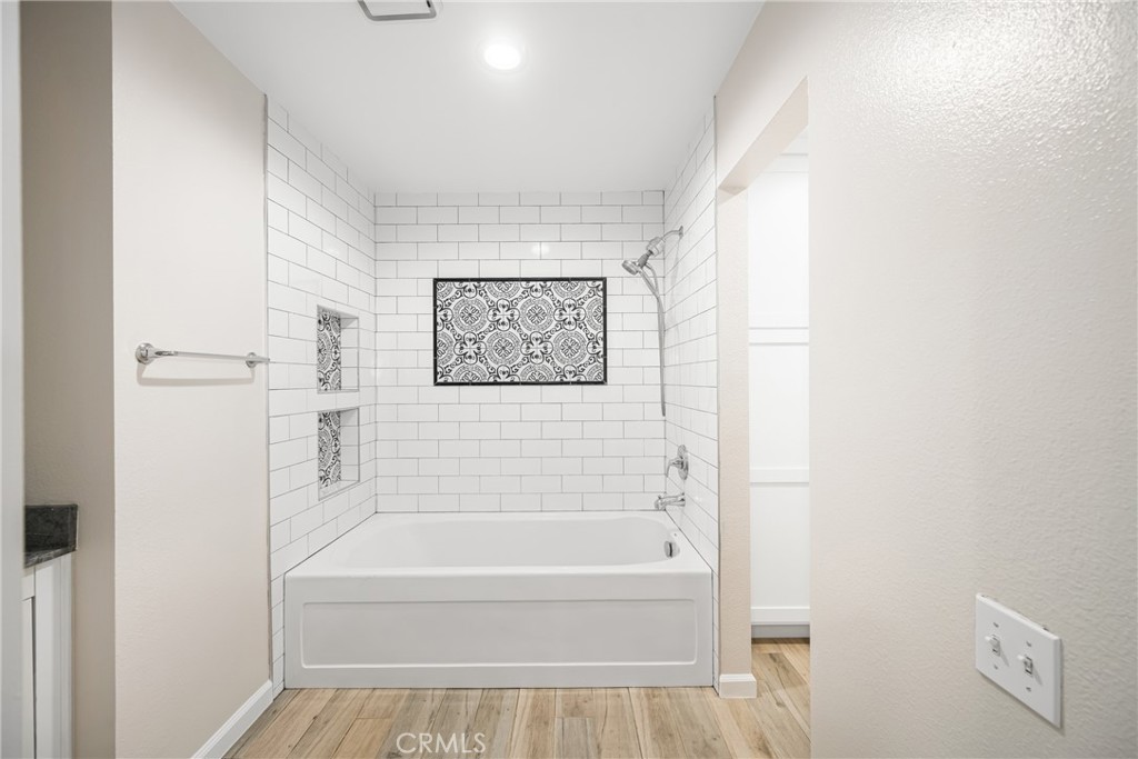 3862 Ravenswood Drive