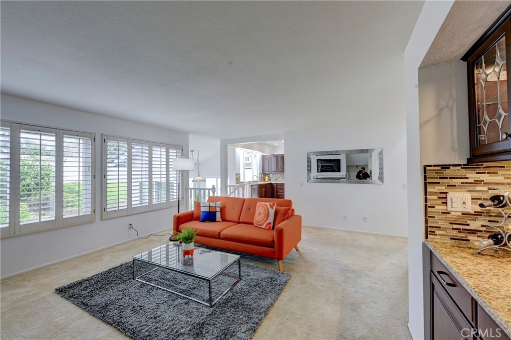 21665 Avenida Granada