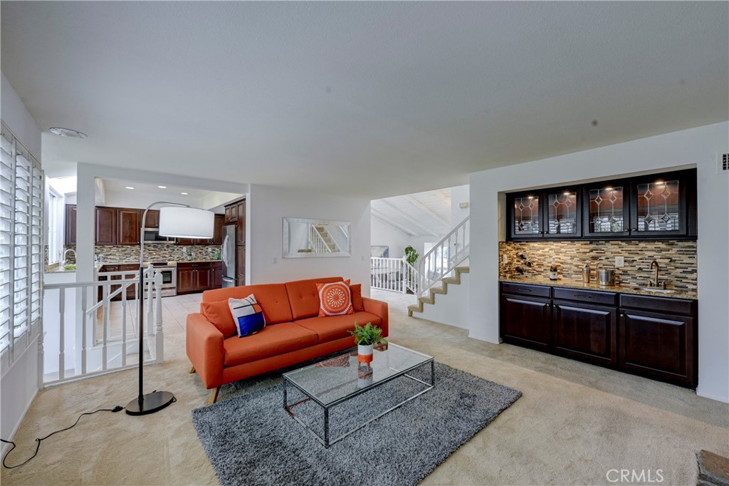 21665 Avenida Granada