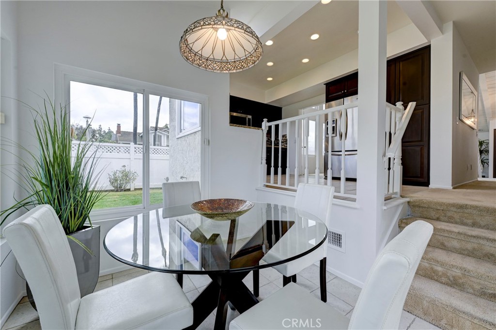 21665 Avenida Granada