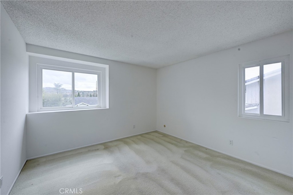 21665 Avenida Granada