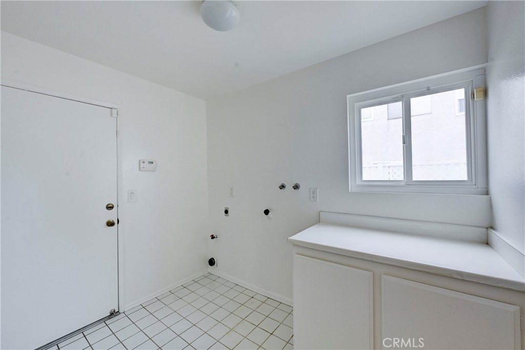 21665 Avenida Granada