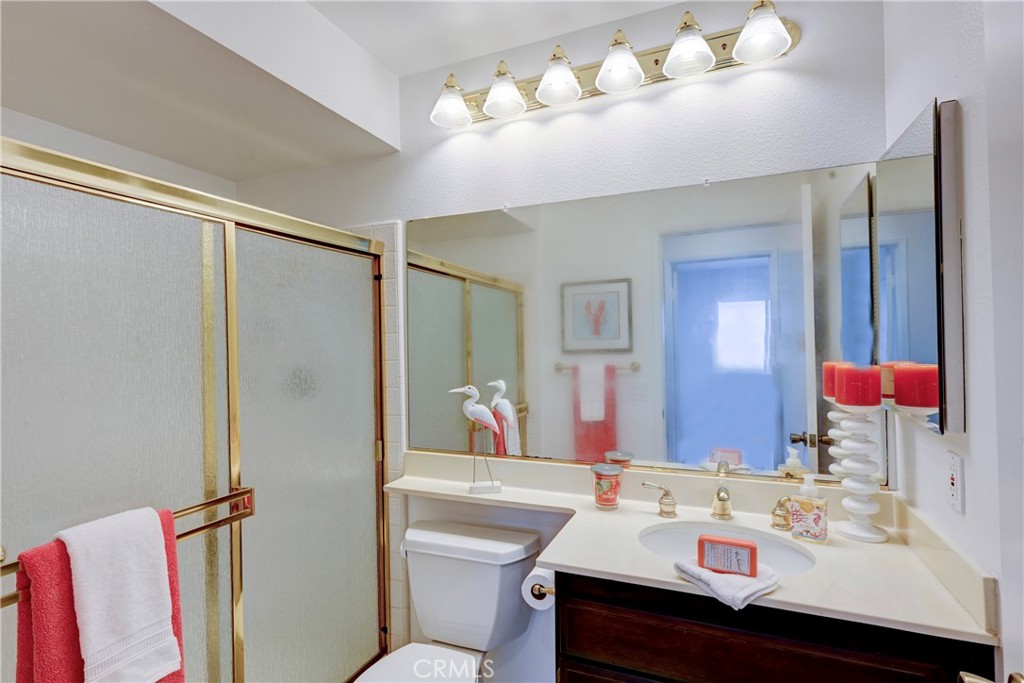 21665 Avenida Granada