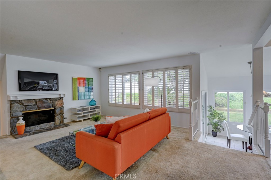 21665 Avenida Granada