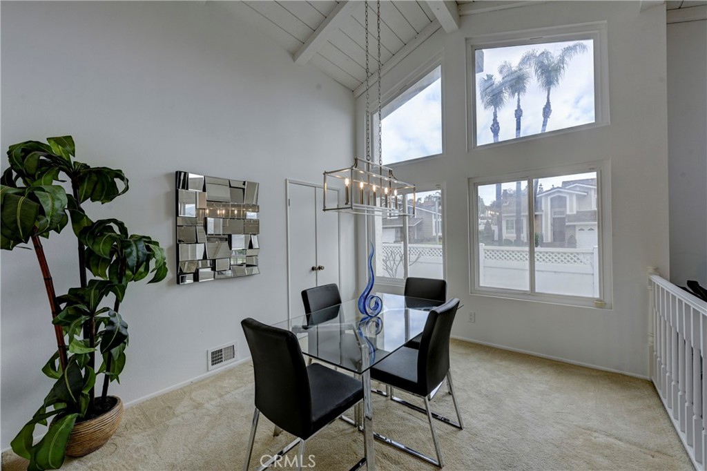 21665 Avenida Granada