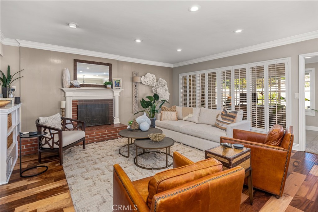 2527 Poinsettia Street