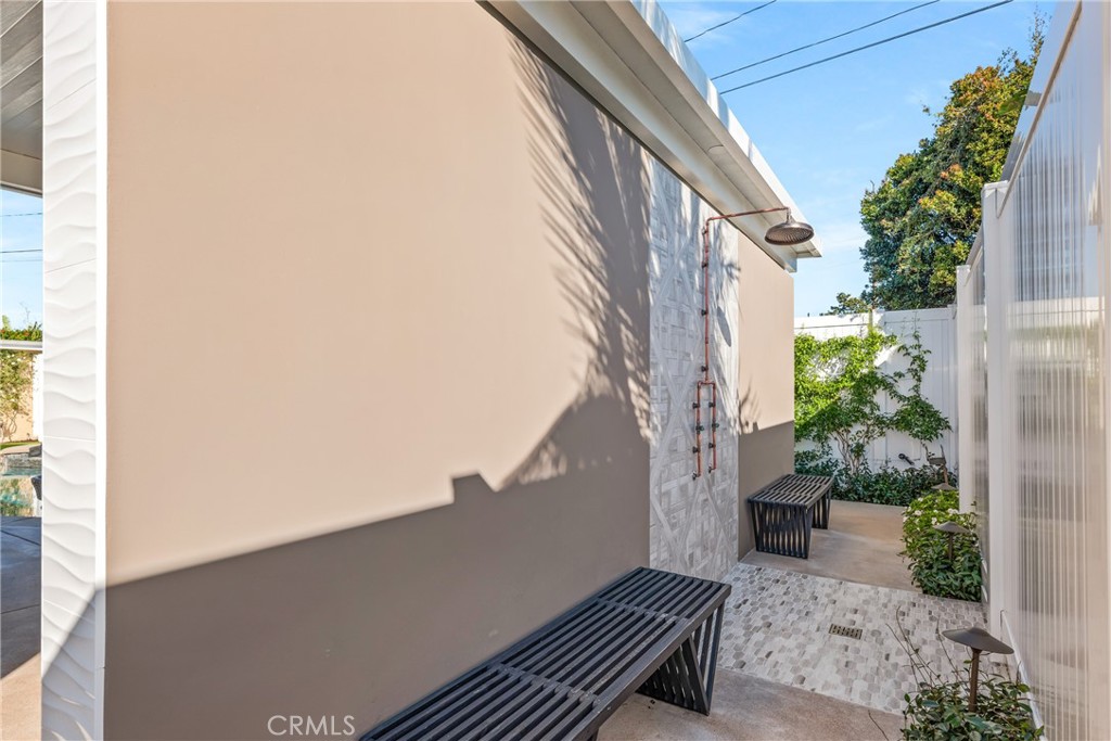 2527 Poinsettia Street