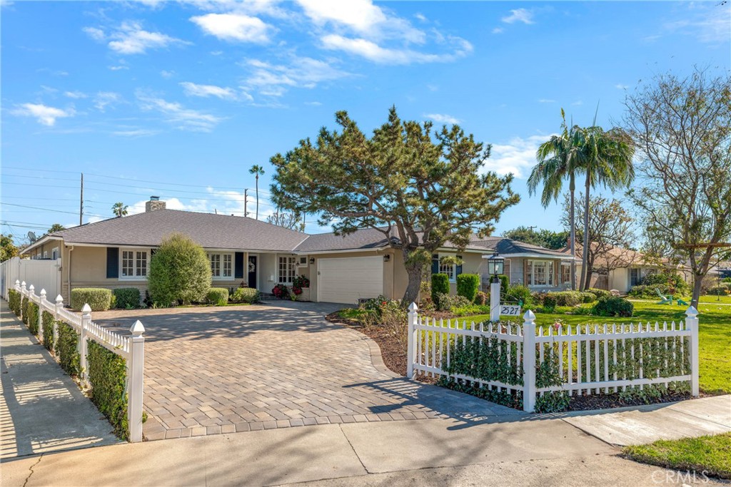 2527 Poinsettia Street