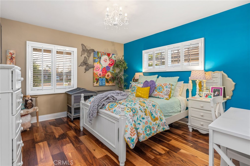 2527 Poinsettia Street