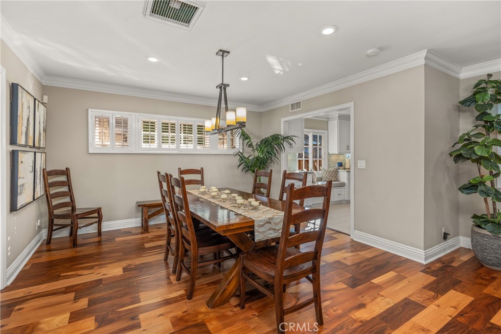 2527 Poinsettia Street