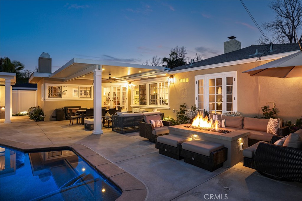 2527 Poinsettia Street