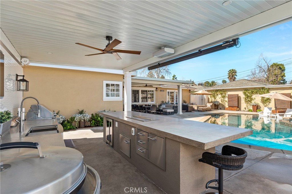 2527 Poinsettia Street