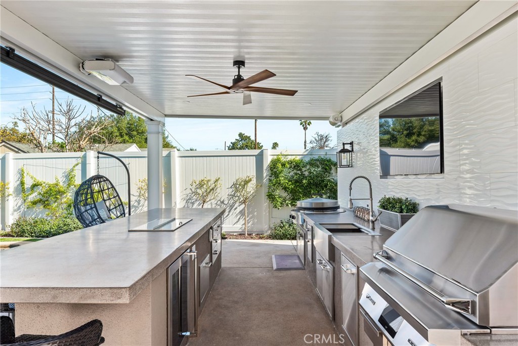 2527 Poinsettia Street