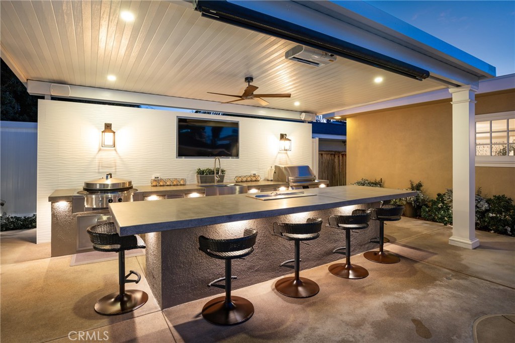 2527 Poinsettia Street