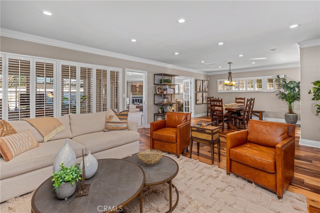 2527 Poinsettia Street