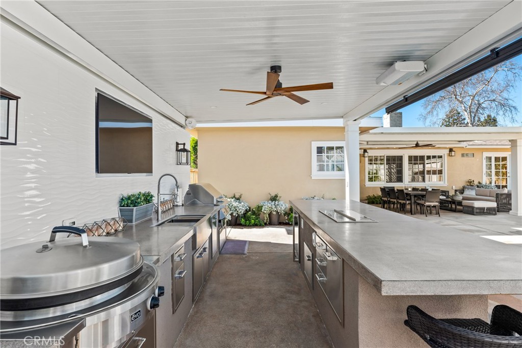 2527 Poinsettia Street