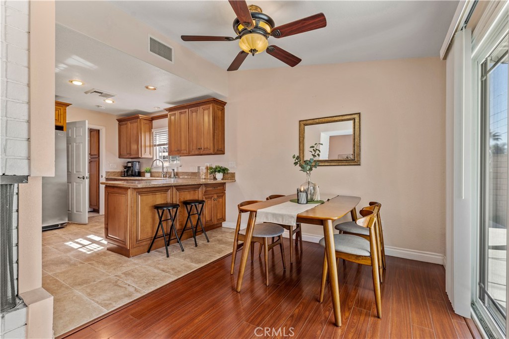 606 N Wrightwood Drive