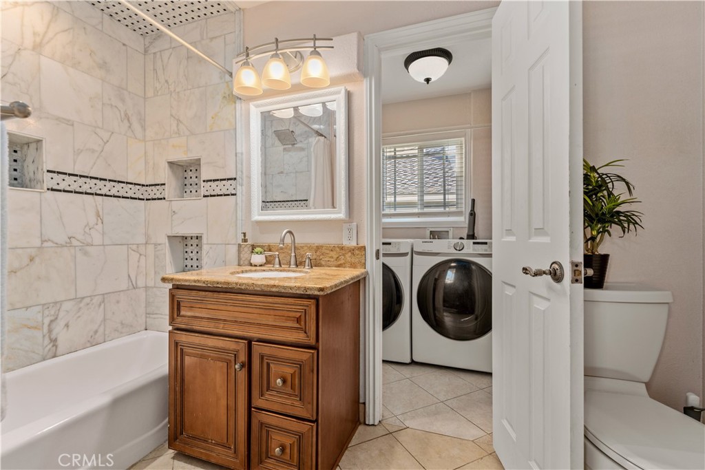 606 N Wrightwood Drive