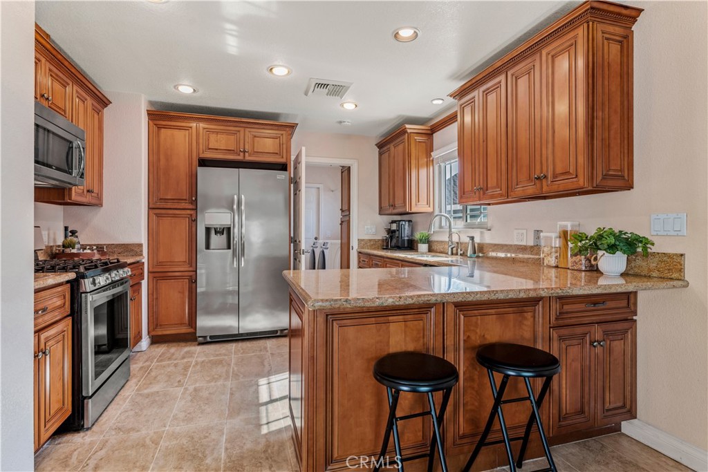 606 N Wrightwood Drive