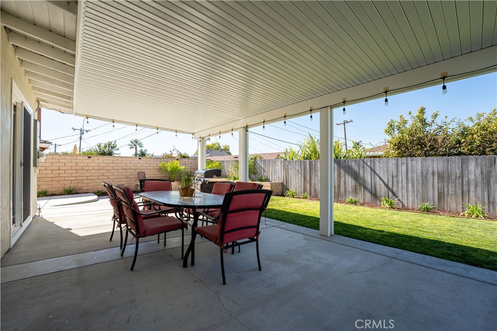 606 N Wrightwood Drive