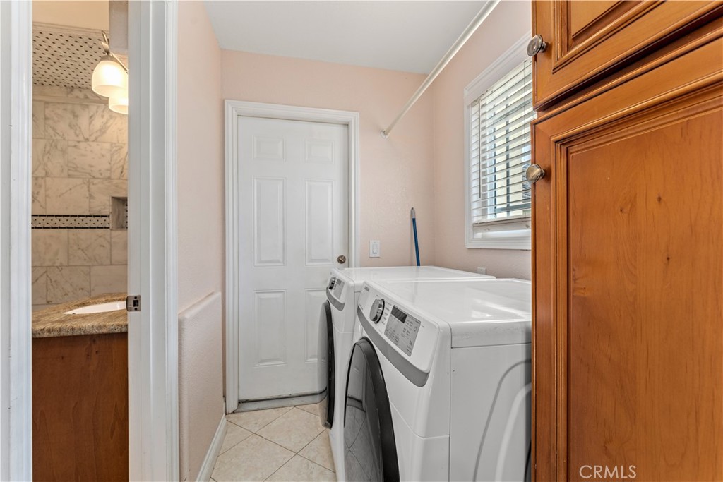 606 N Wrightwood Drive