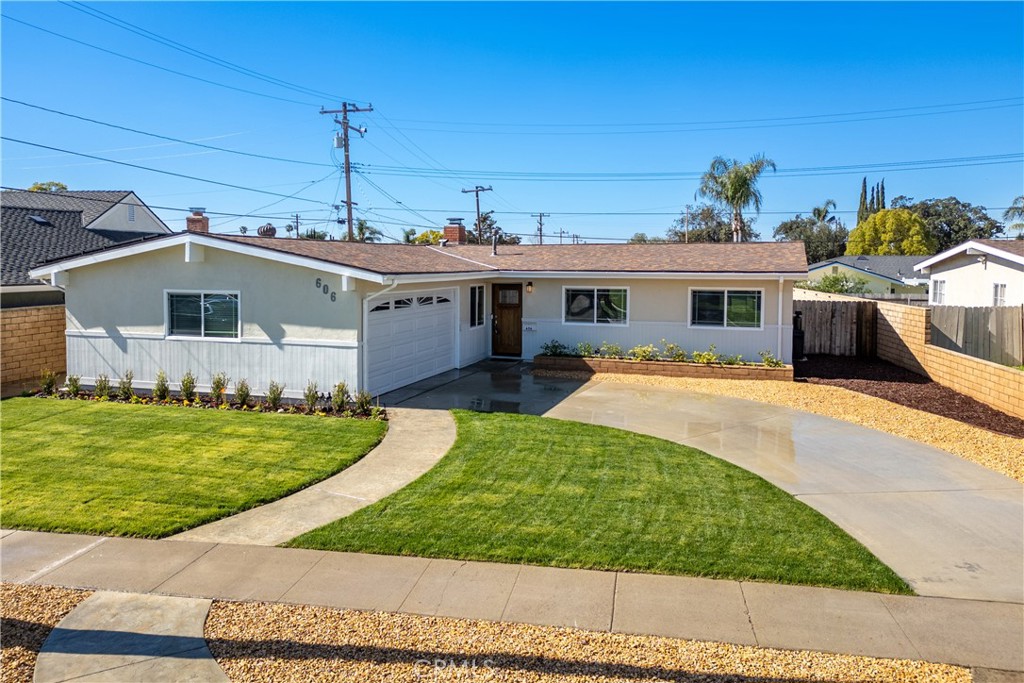 606 N Wrightwood Drive